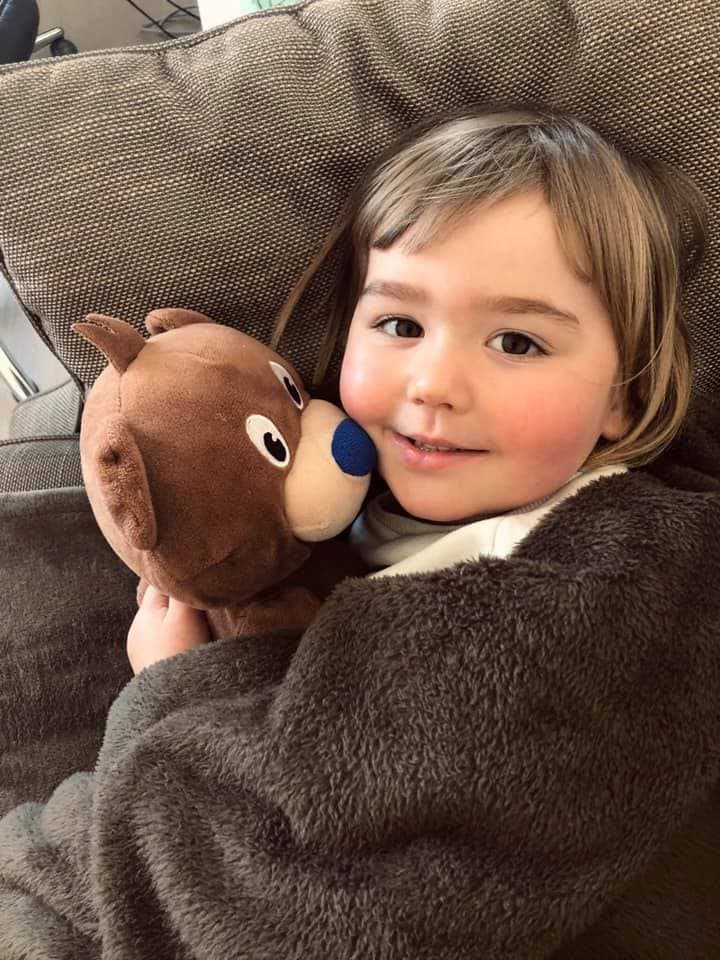 Hoeveel dutjes doet een kindje per dag? En wanneer bouw je best af? We lijsten het even voor je op!